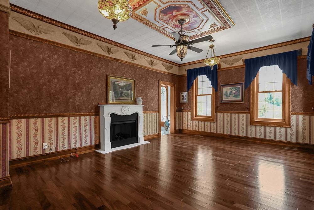 Property gallery image