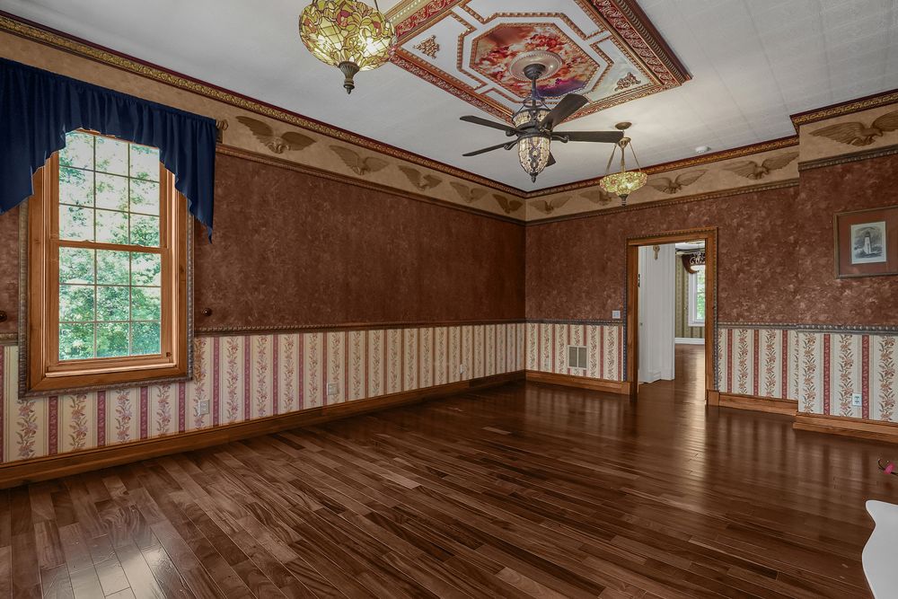 Property gallery image