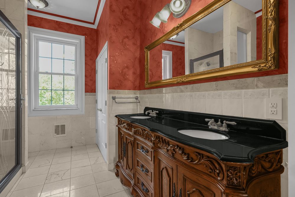 Property gallery image