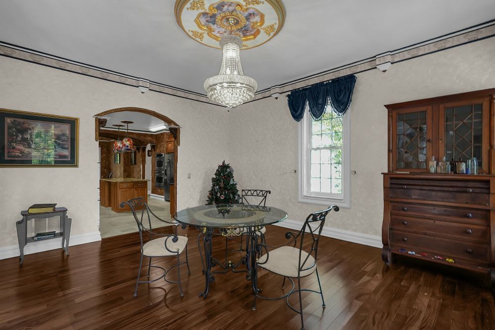 Property gallery image