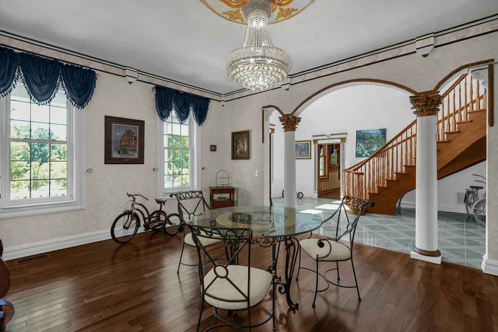 Property gallery image