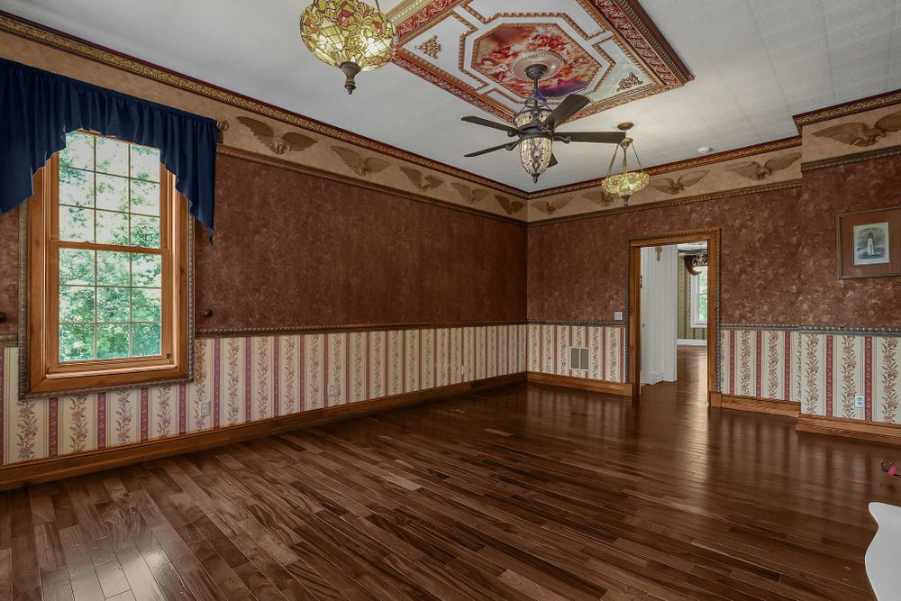Property gallery image