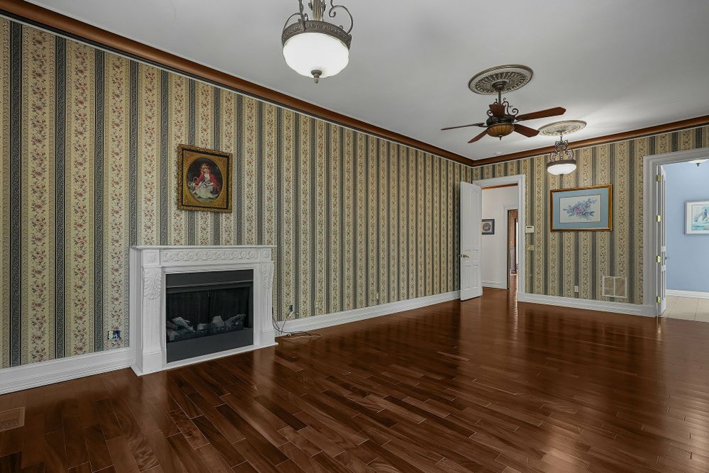 Property gallery image