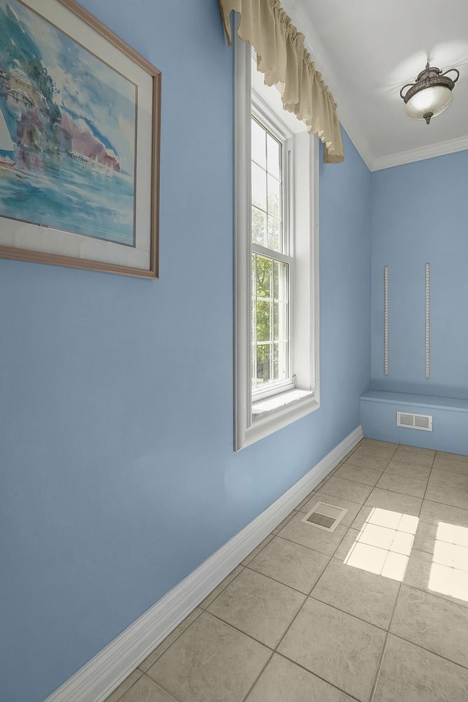 Property gallery image
