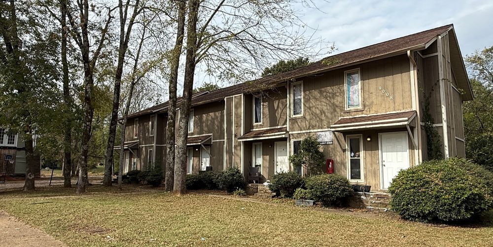 9002, 9008, & 9016 Mahogany Row SE
