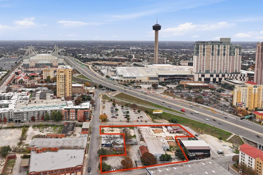 301 E Houston St San Antonio Tx 78205