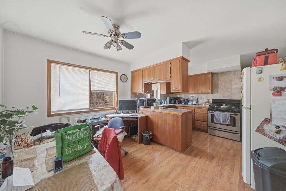 Property gallery image