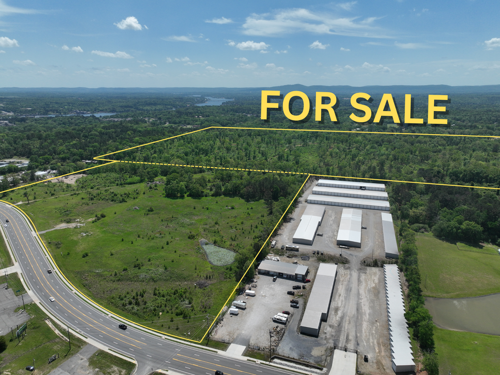 00 Albert Pike Rd