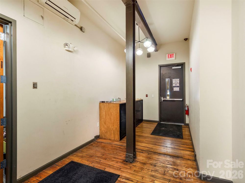 Property gallery image