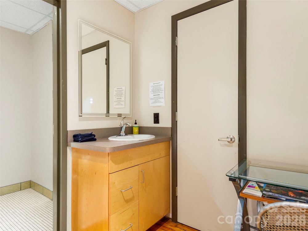 Property gallery image