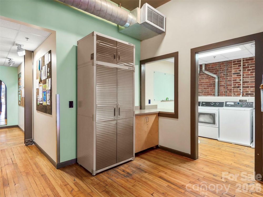 Property gallery image