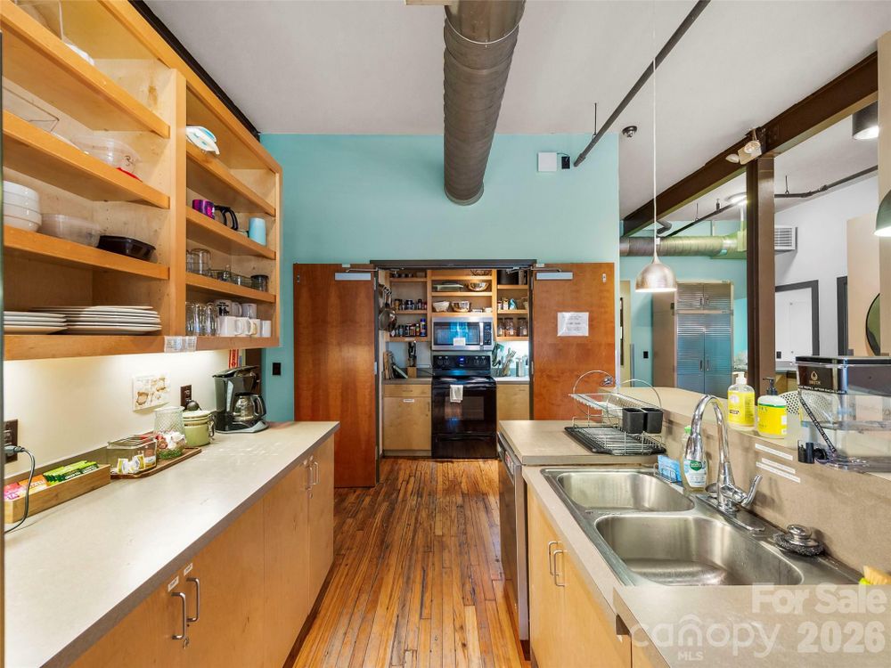 Property gallery image