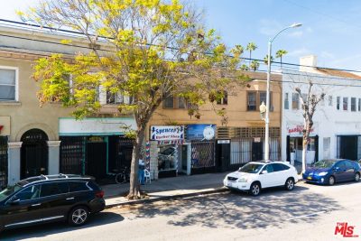 2216 W Jefferson Blvd