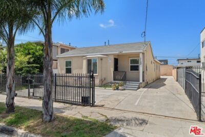 1147 S Kenmore Ave