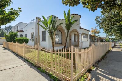 496 E 52nd St
