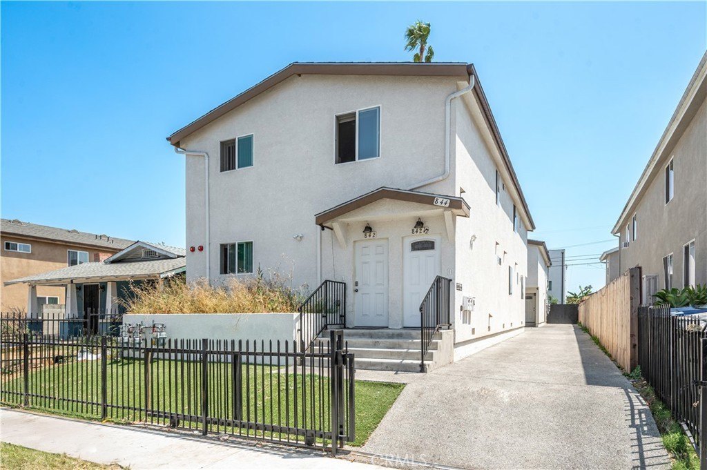 844 W 78th Street