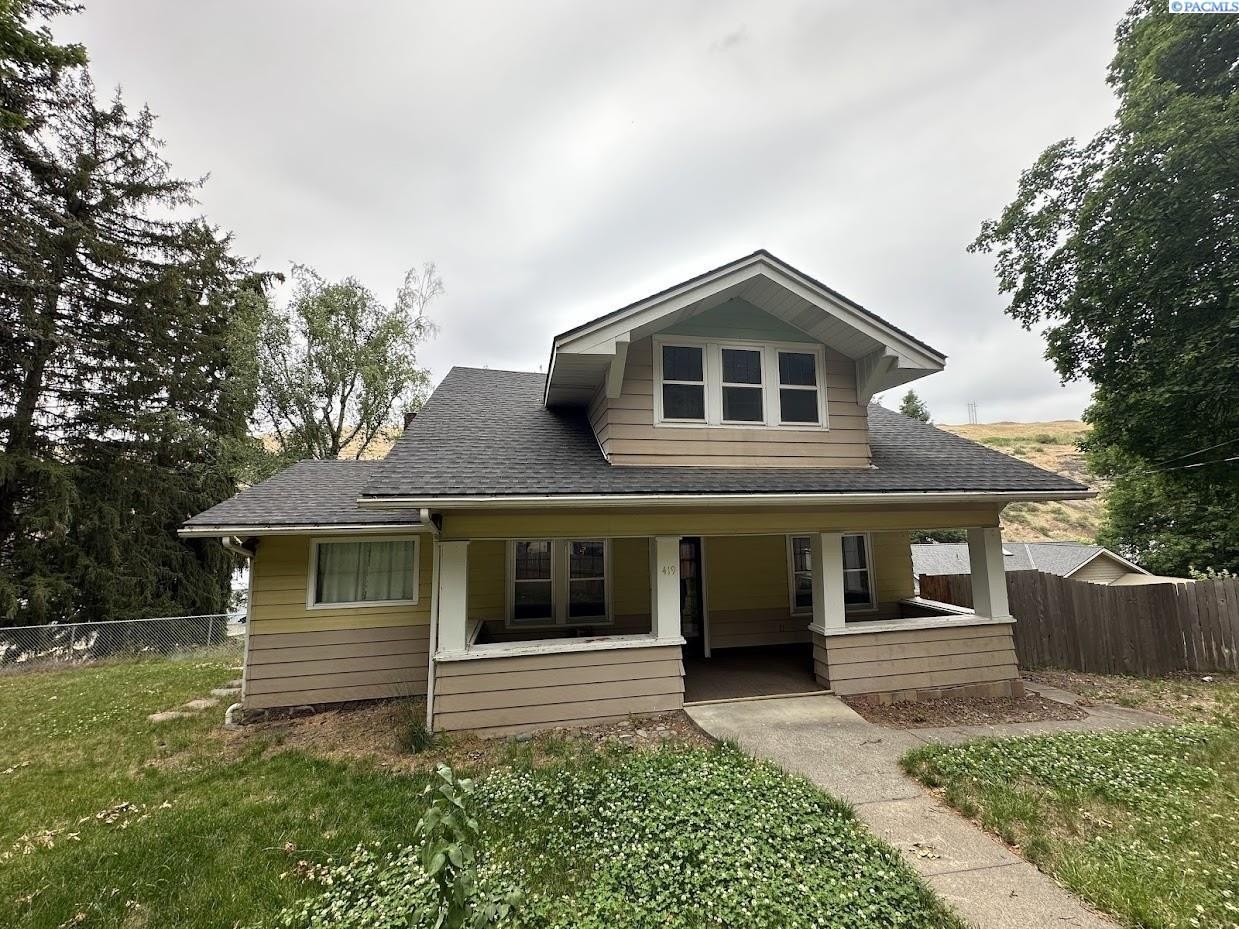 419 E Upper A