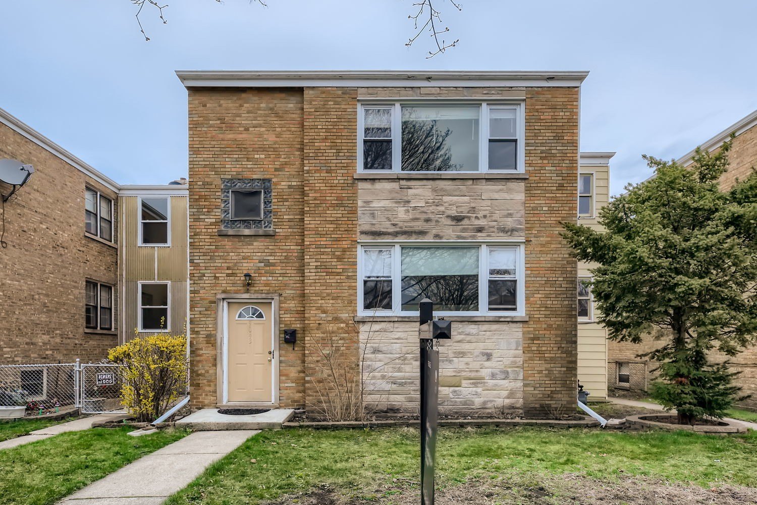 9043 Skokie Boulevard
