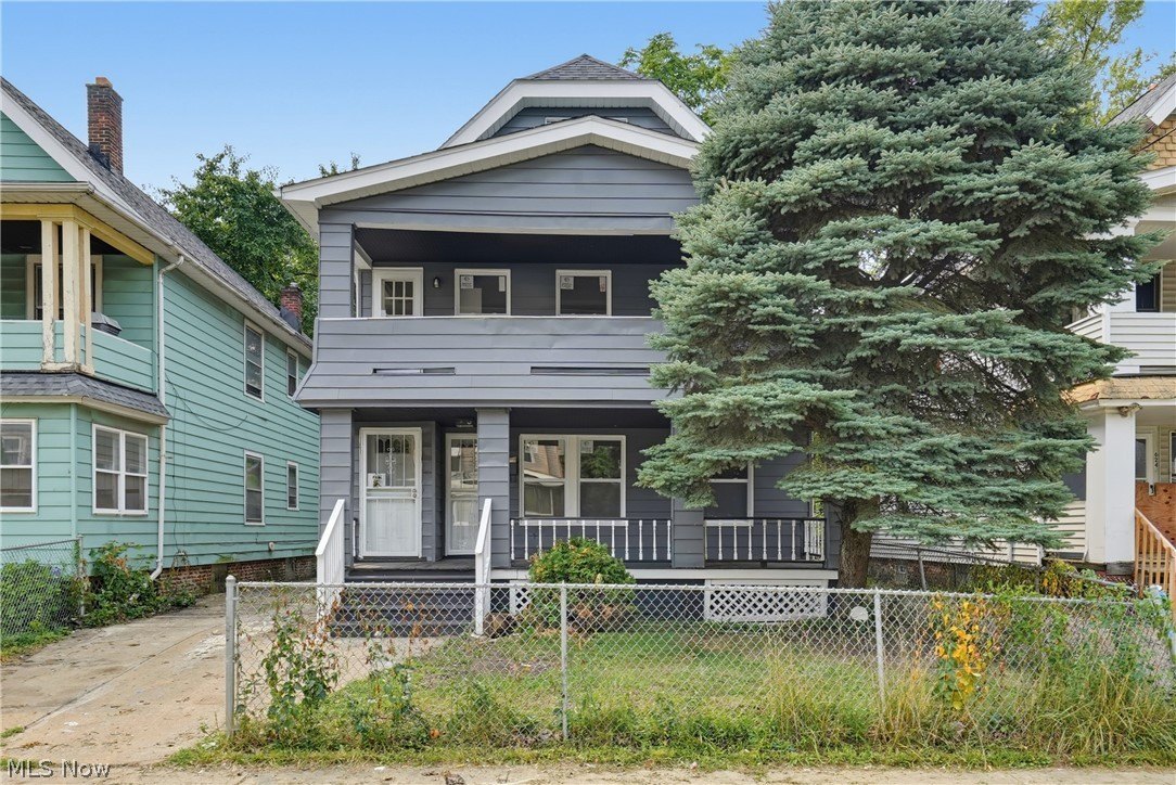 628 E 131st Street