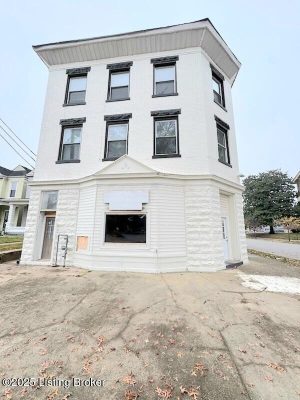 3000 S 3rd St