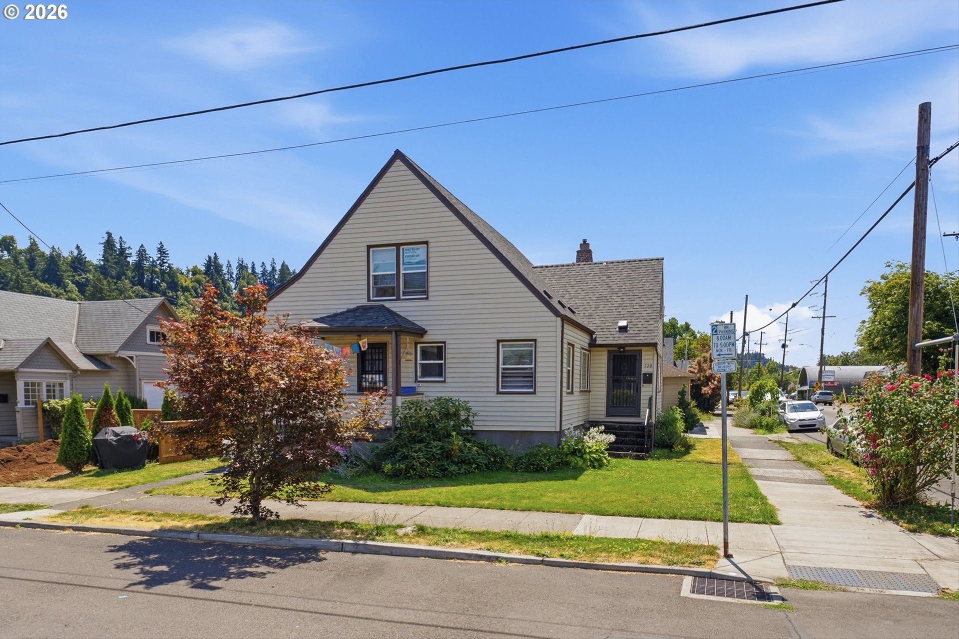 320 HIGH St