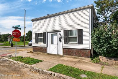 1038 Sylvia St