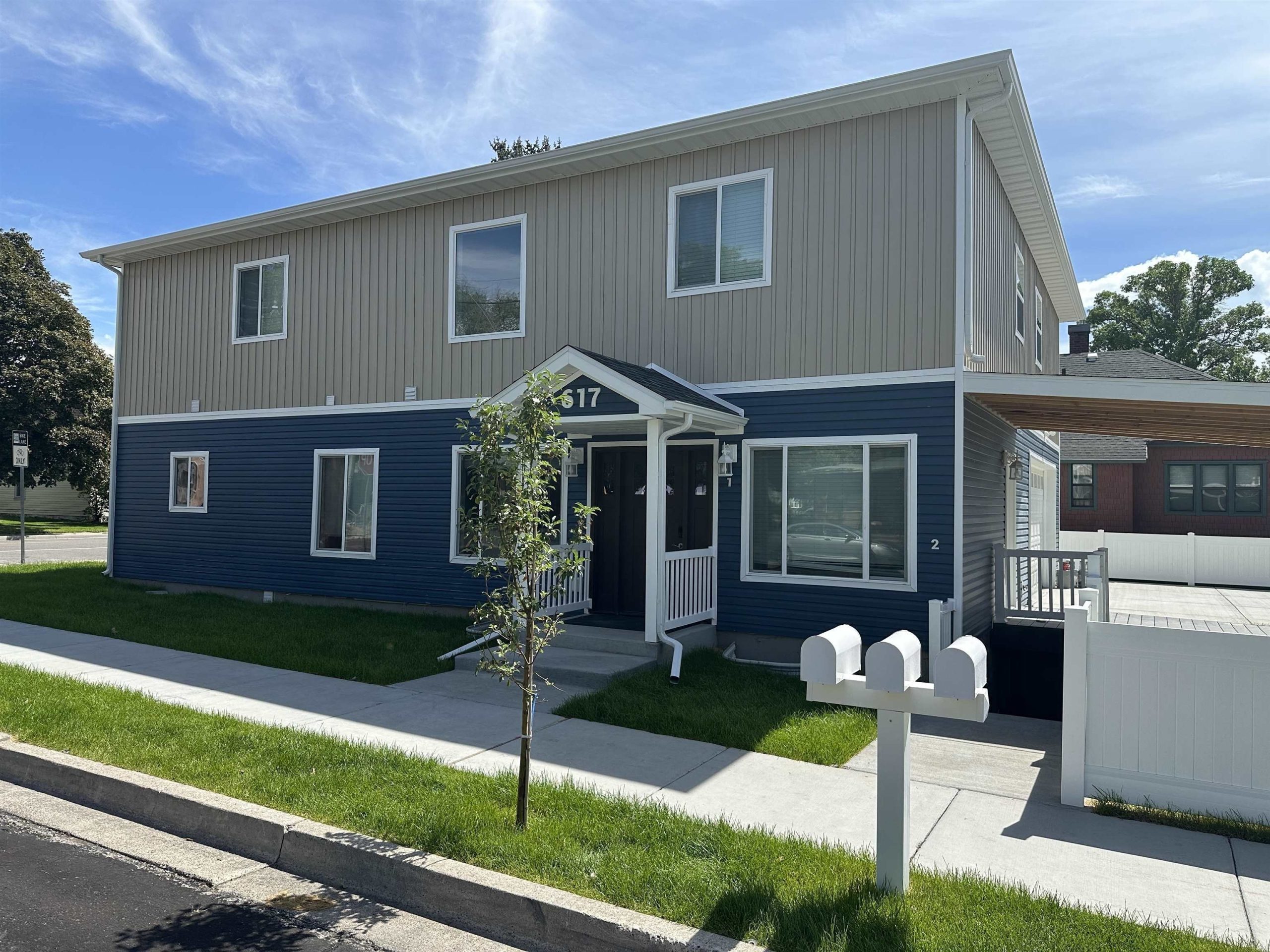 617 W BRIDGER