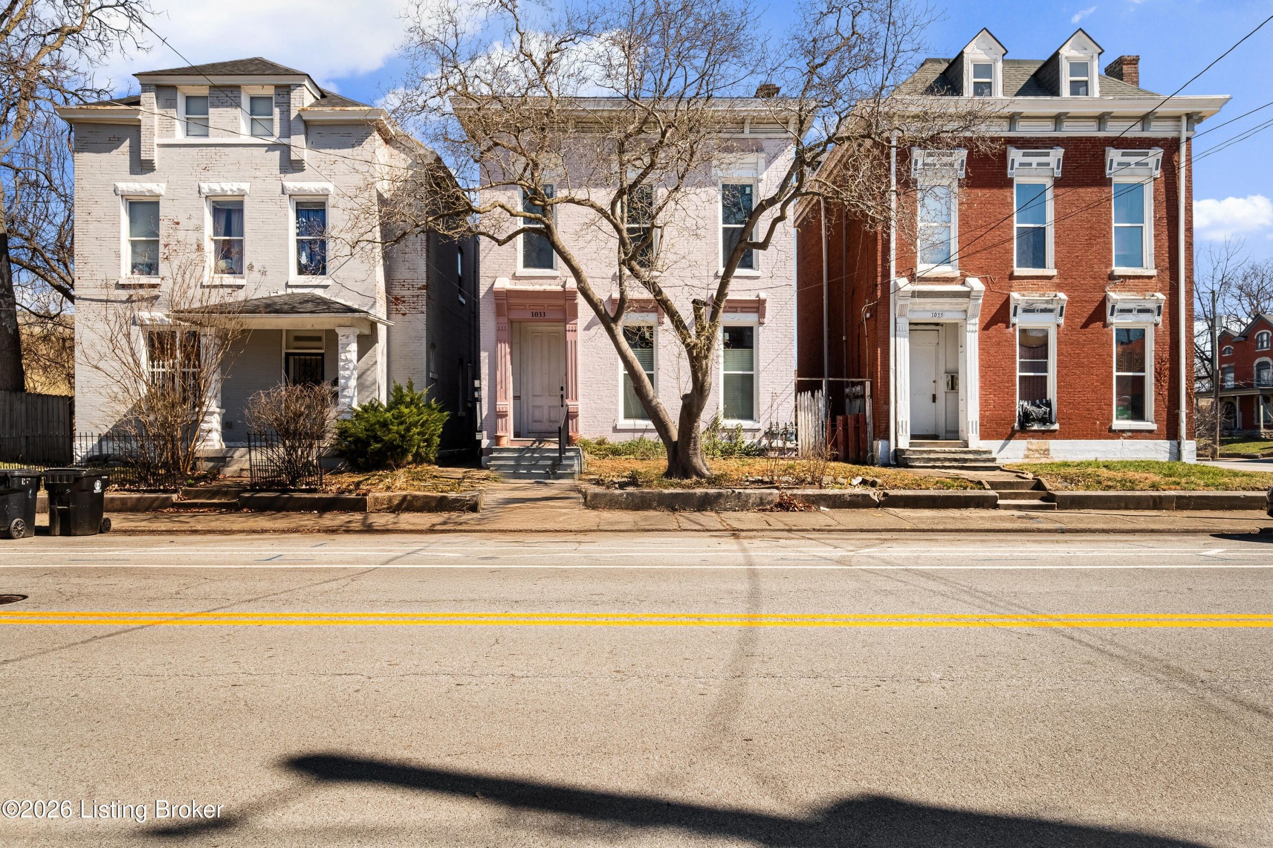 1033 S Brook St