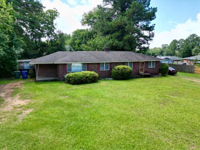 819 Arrowwood Rd