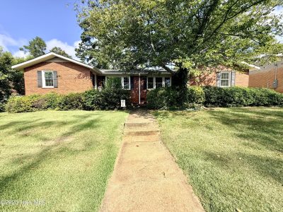 305 Jennings Avenue, Unit 305