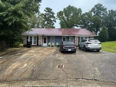 7 Montclair Court