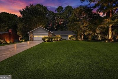 4285 Reef Road