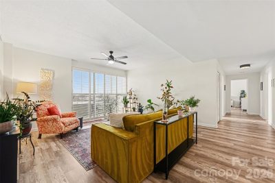 1300 Reece Road, Unit 520