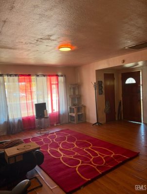 740 Real Road