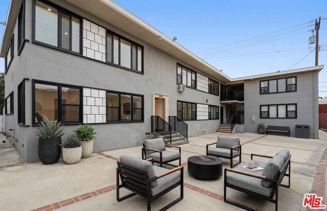 1475 Venice Blvd