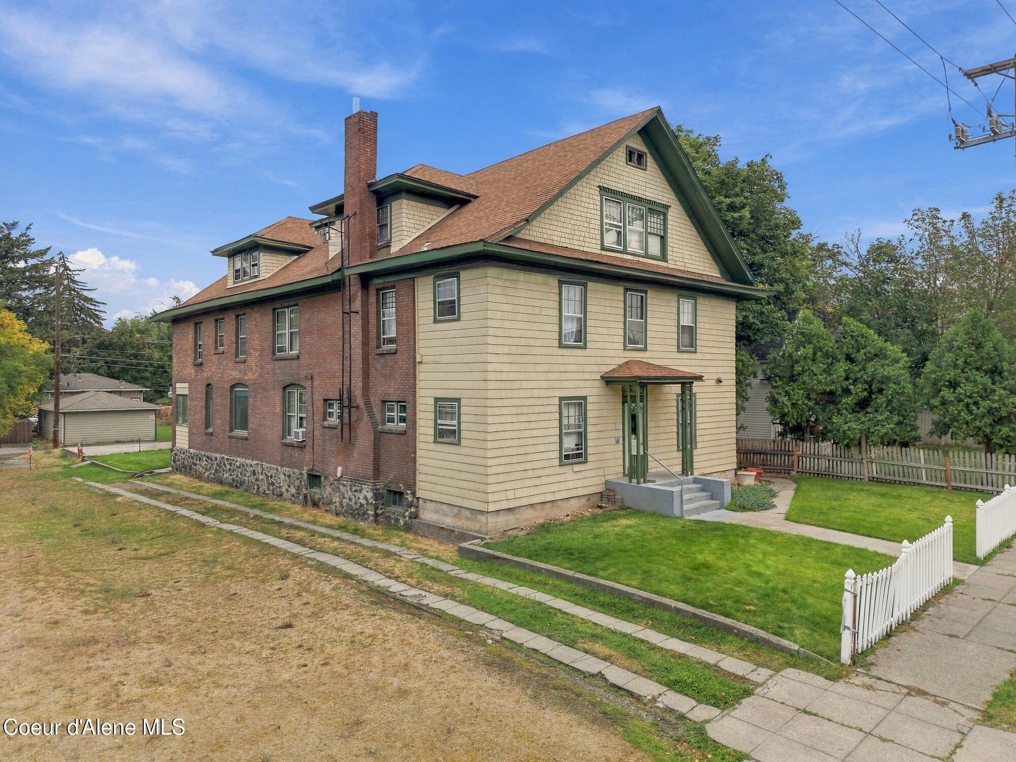 1414 N Lincoln St