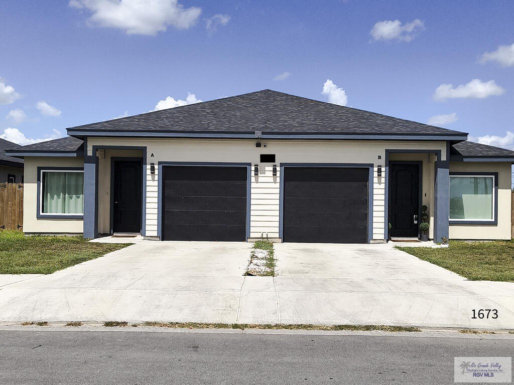 1673 STRAWBERRY CIR