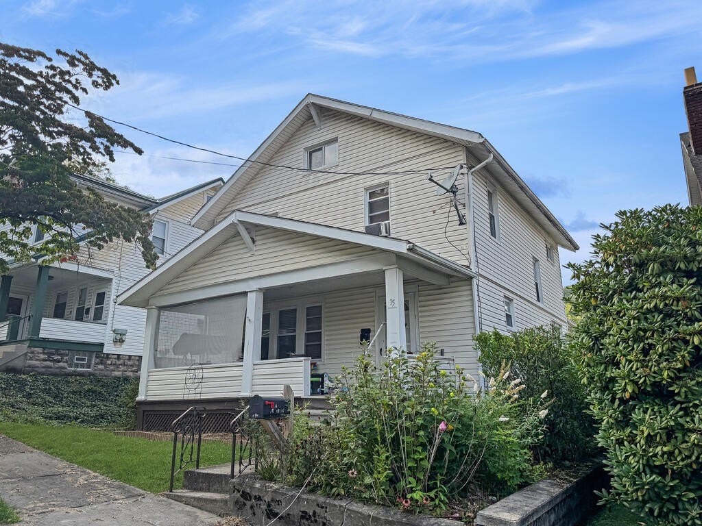 15 Jefferson Street