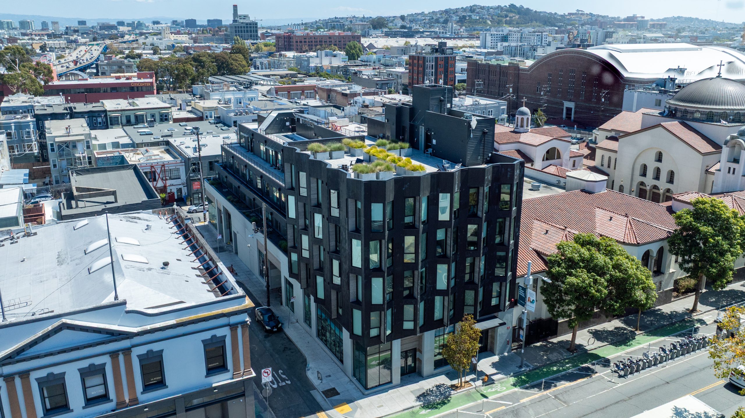 235 Valencia Street