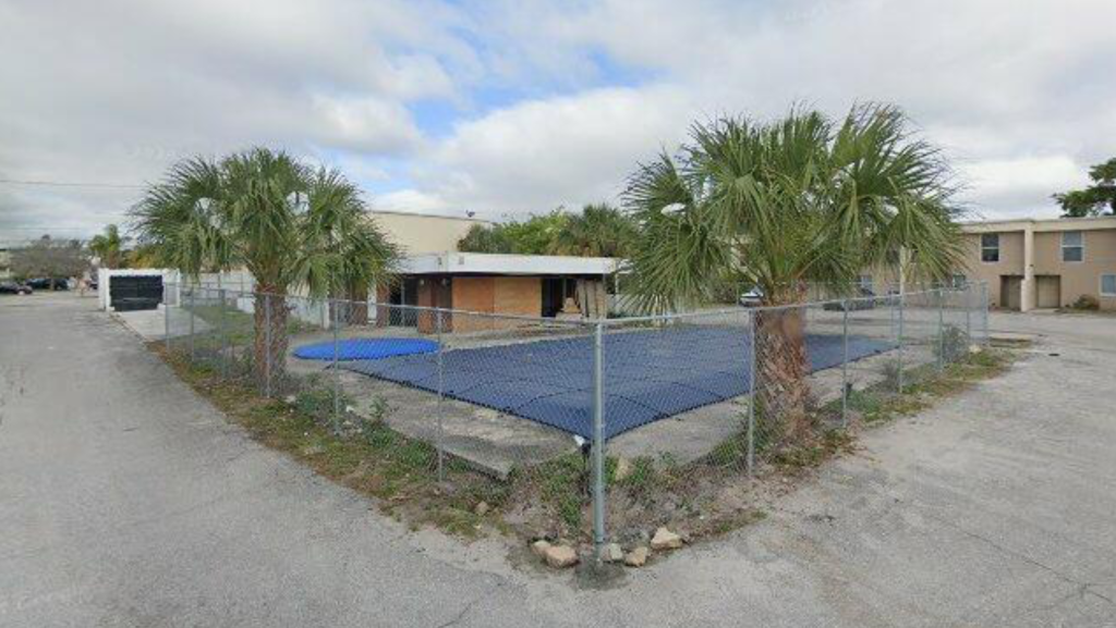 Woodfield Acquires West Palm Beach Condos at Auction